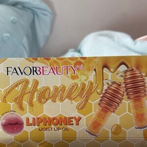 NWOT Set of Two Honey LipHoney Moist Lip Oil